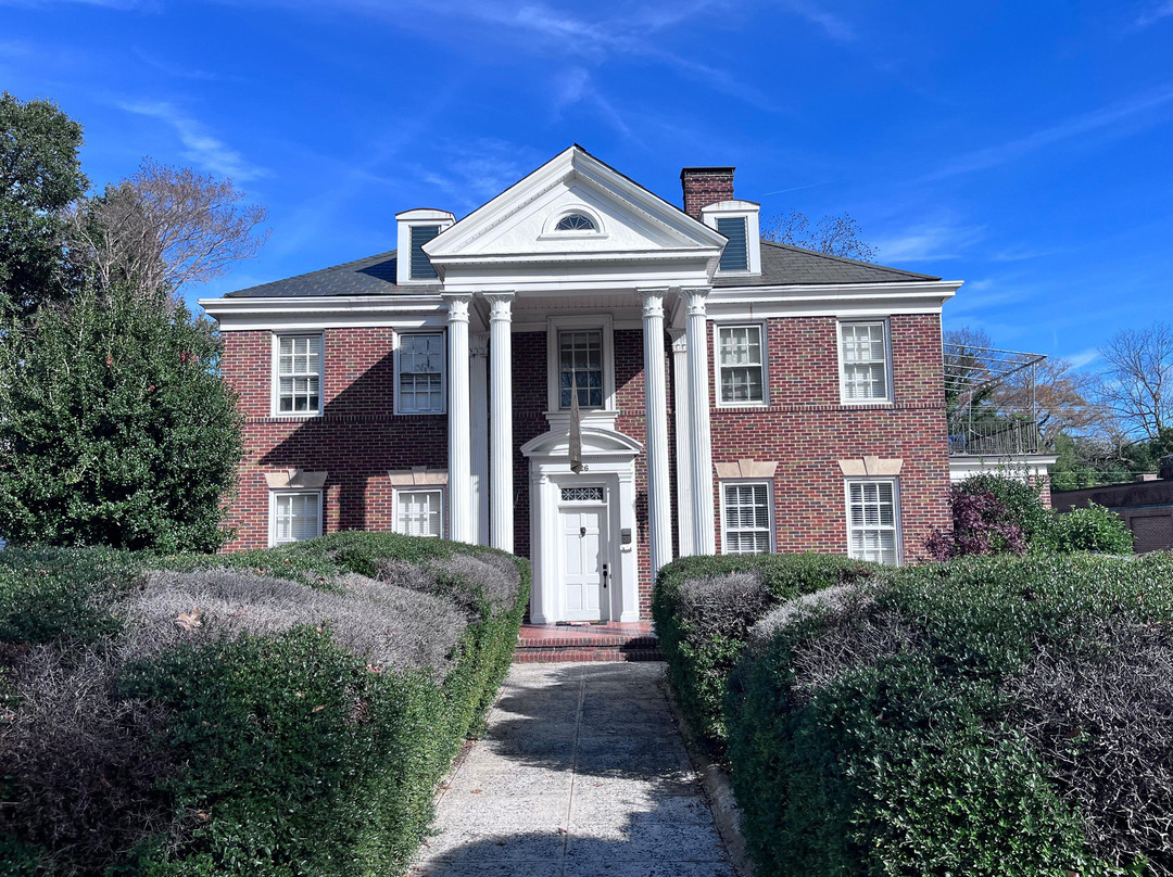 The Book and the Spindle主图