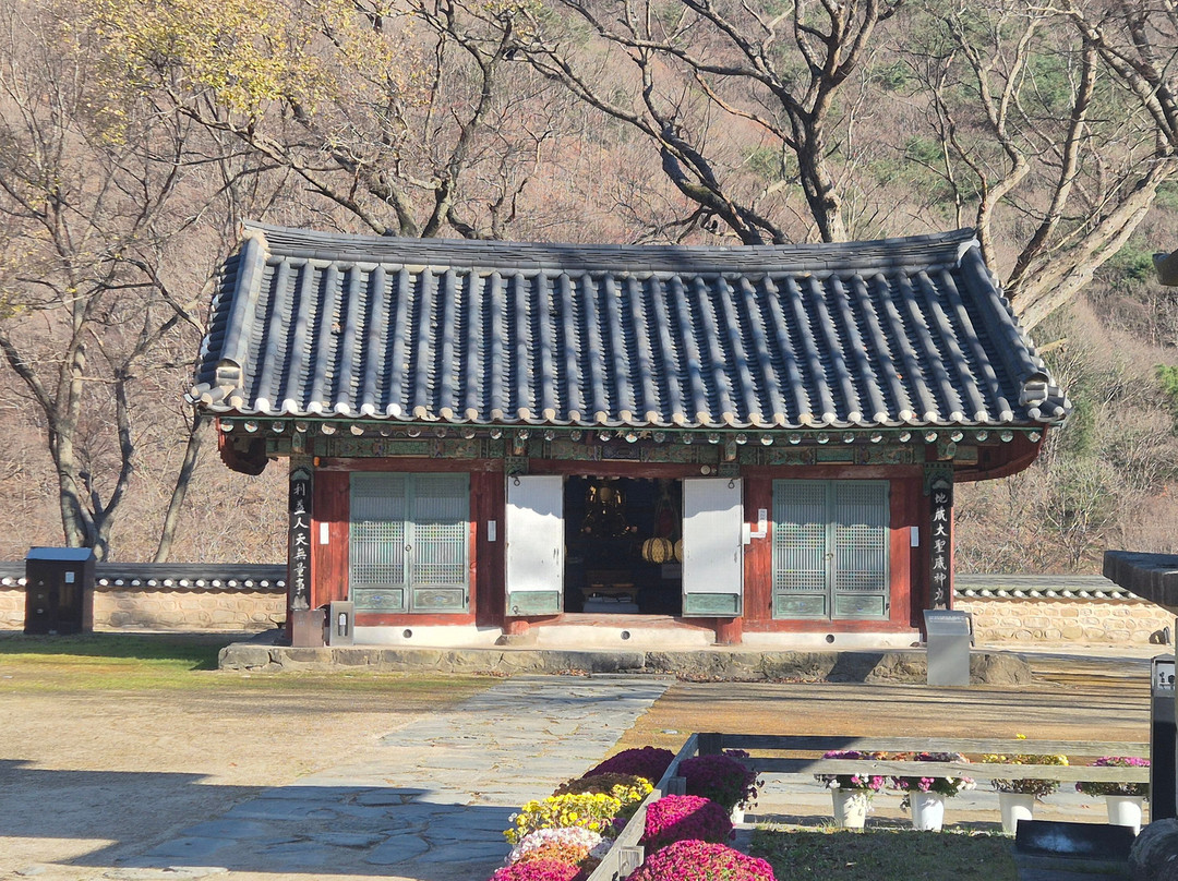 Muryangsa-扶余郡必去景点