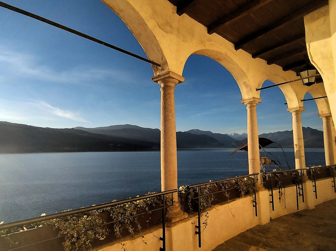 Eremo di Santa Caterina del Sasso-Leggiuno必去景点