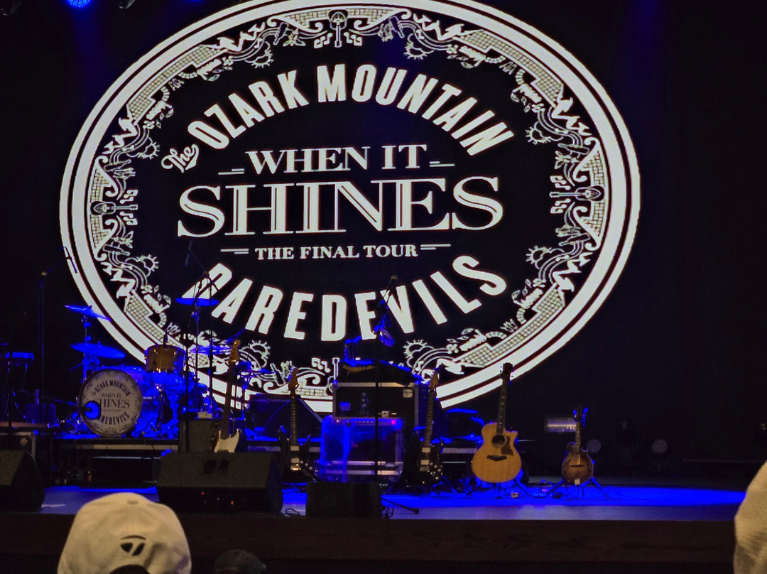 Blue Gate Garden Inn - Shipshewana Hotel主图