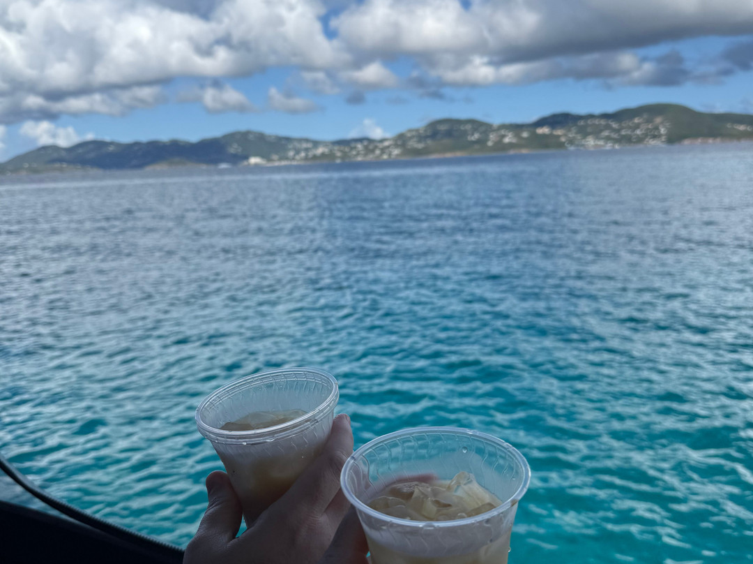 Sabrage Charters-圣 托马斯必去景点