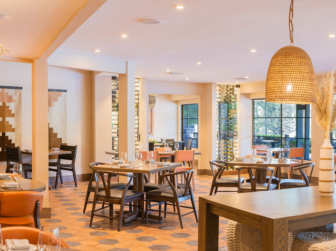 Lucida Desert Kitchen + Bar