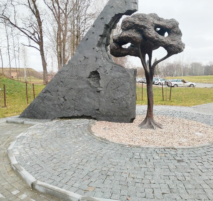 Memorial Complex Brest Hero-Fortress-布雷斯特必去景点