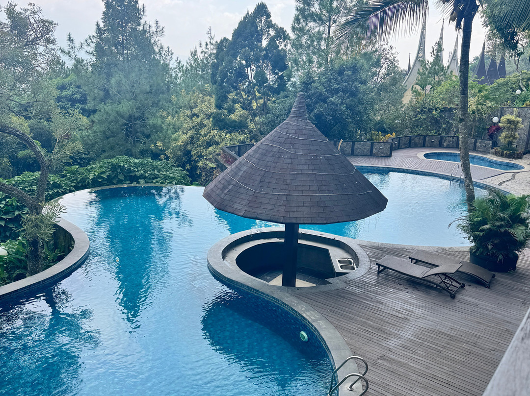 吉布鲁武巴都度假村主图