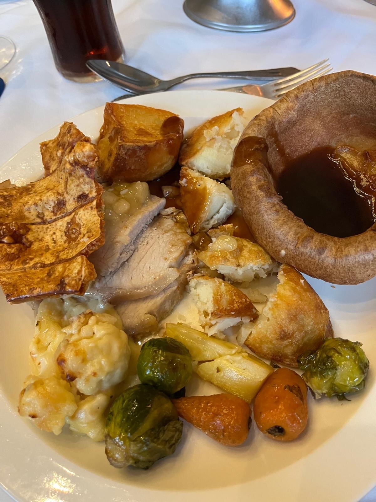 Ravenwood Hall Hotel-餐饮