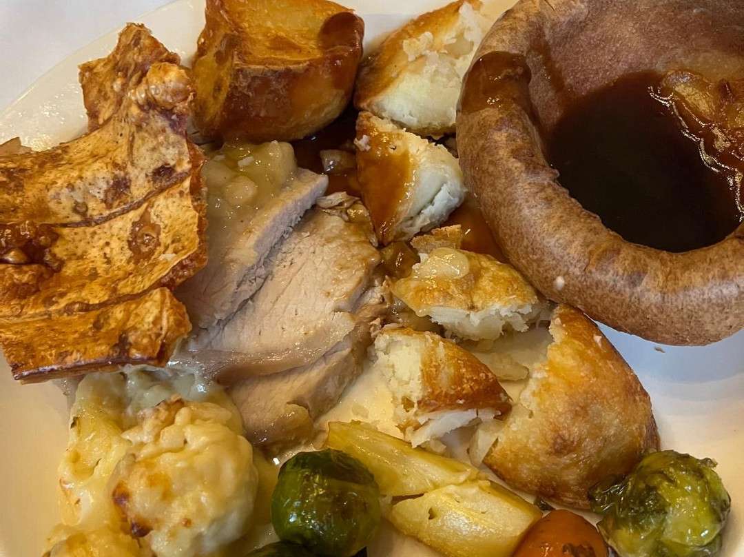 Ravenwood Hall Hotel主图