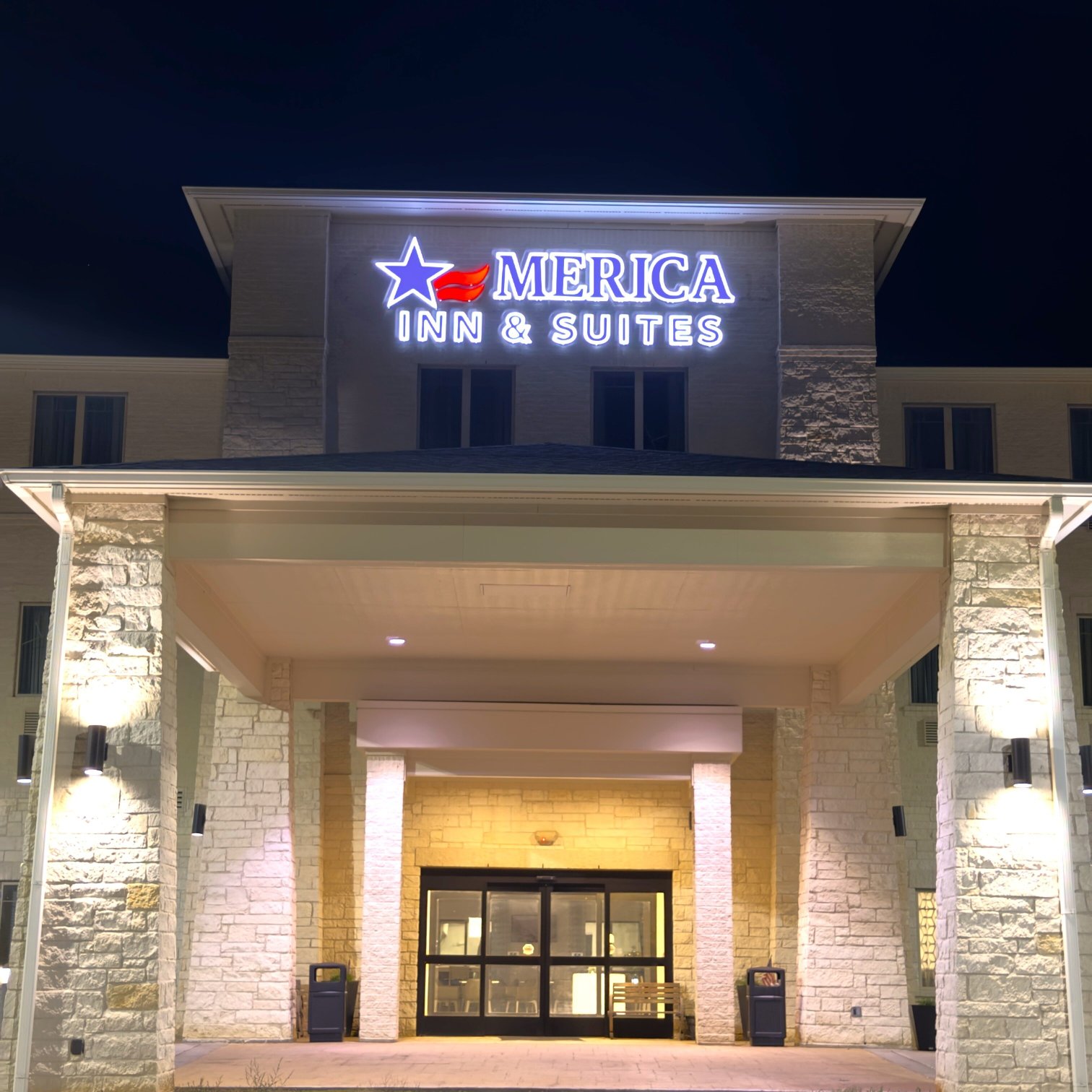 Merica Inn & Suites-官方