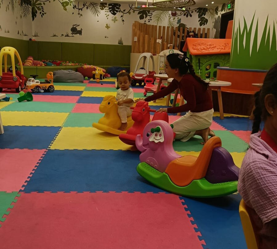 Cherry Babysitter Hoi An Da Nang-会安必去景点