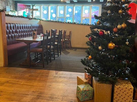 Fieldhead Hotel主图