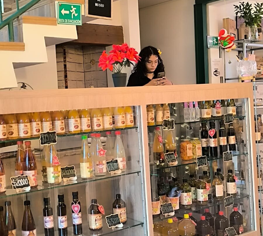 Museo Del Vinagre-卡利必去景点