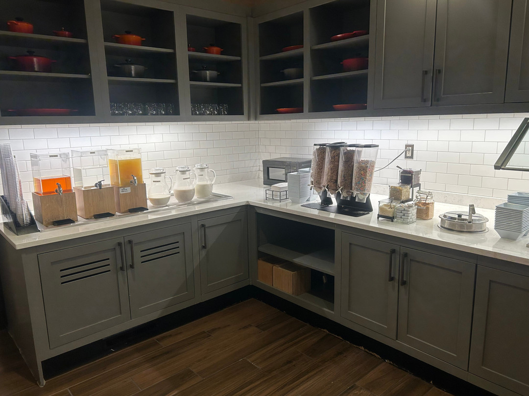 Hyatt Place Ann Arbor主图