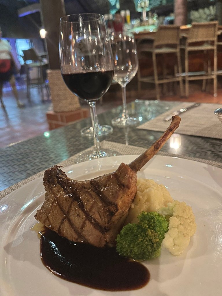 杜马格特亚特兰蒂斯潜水度假酒店-餐饮