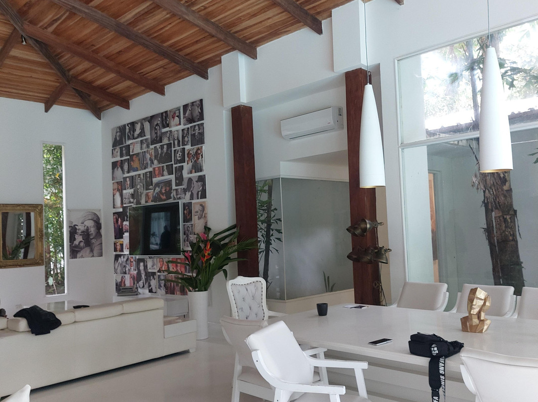 Le Cameleon Hotel主图