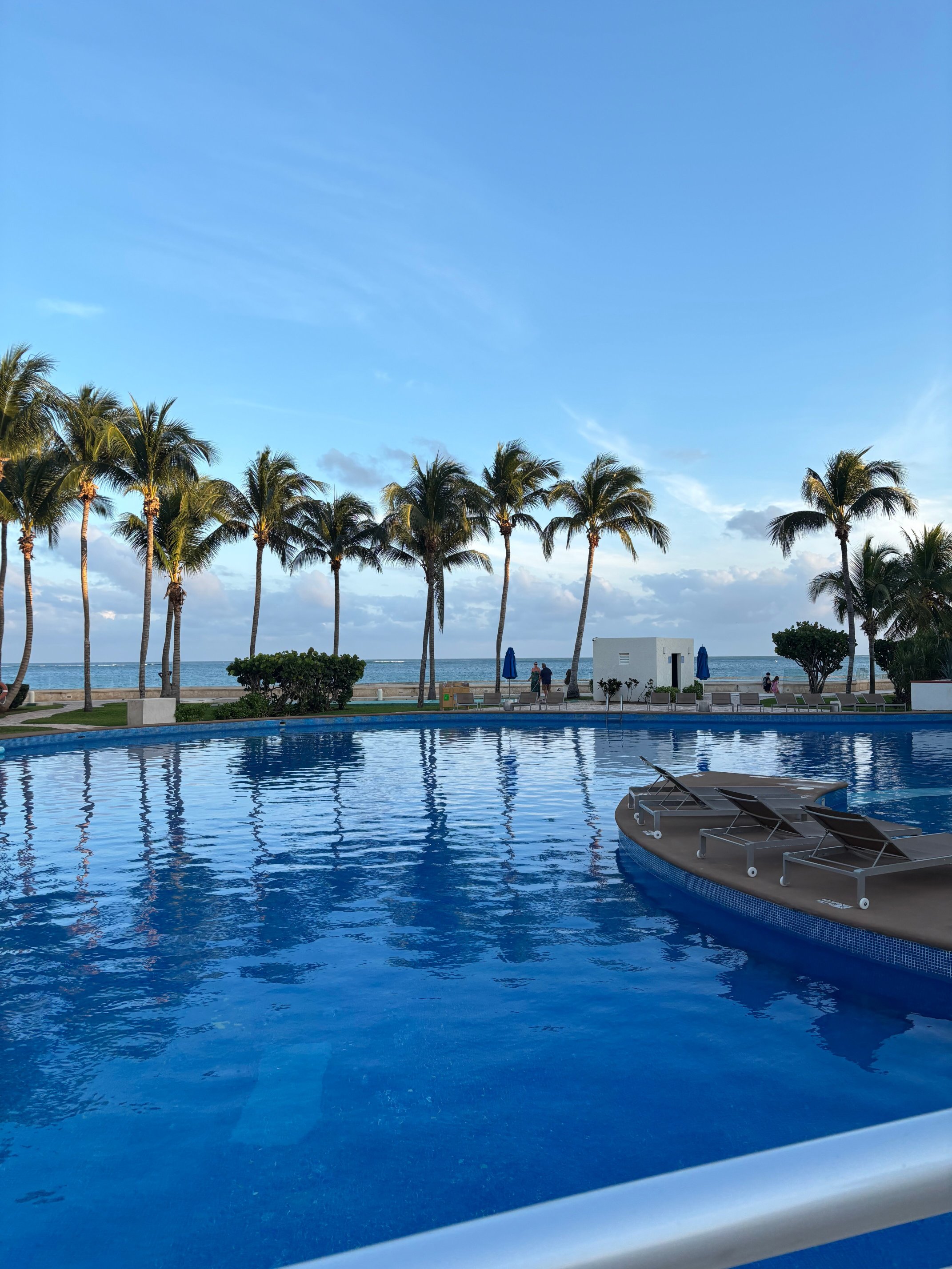 卡里斯玛阿祖尔森撒特瑞全包式酒店-泳池