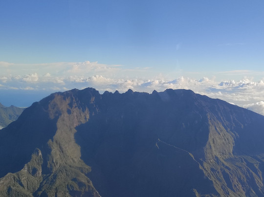 Survol Réunion-留尼旺圣皮耶必去景点