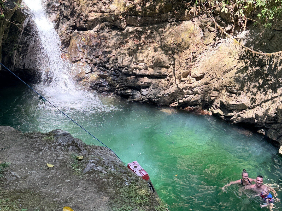 Santa Lucia Falls-乌维塔必去景点