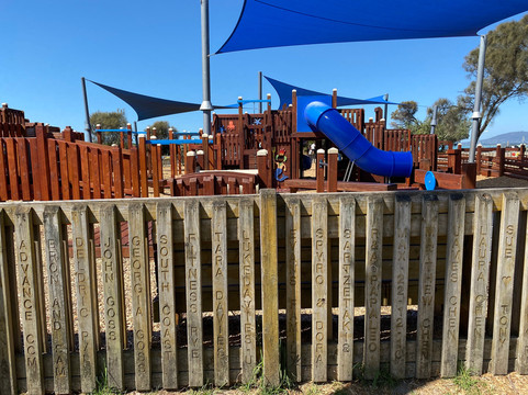 Ryes Up Community Playground-拉伊必去景点