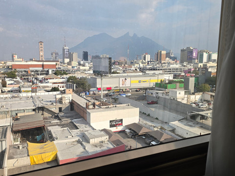 萨菲皇家豪华中心酒店主图