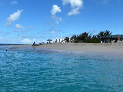 Billy Bones Boatcharters-辛普森湾必去景点