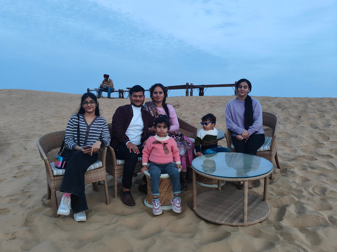 Khimsar Sand Dunes Village主图