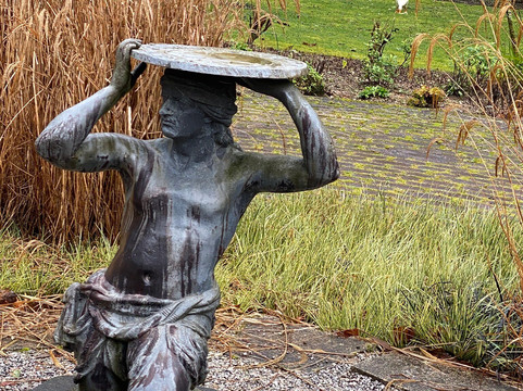 松月园-圣奥斯特尔必去景点