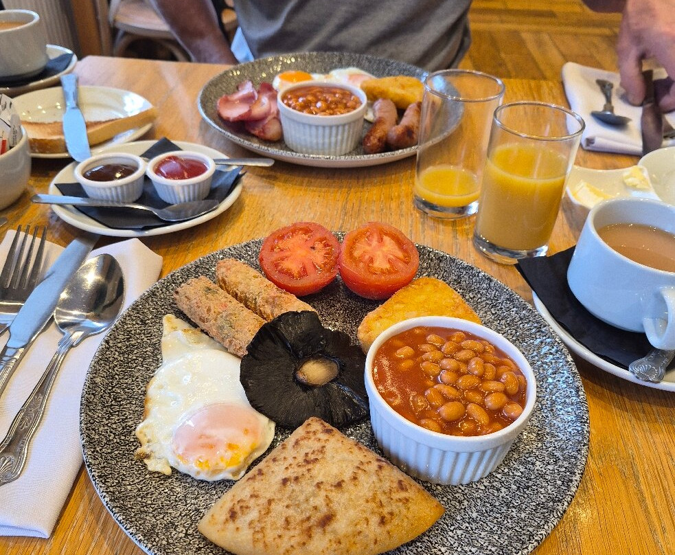 巴克卢和昆斯伯里阿姆斯酒店主图