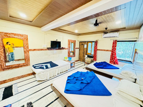 施里加尼施酒店主图