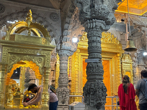 Babulnath Temple-孟买必去景点