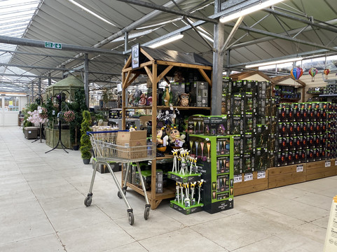 Bay Garden Centre & Aquatics-Kinmel Bay必去景点