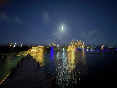 Loretta’s Restaurant & Beach Club主图