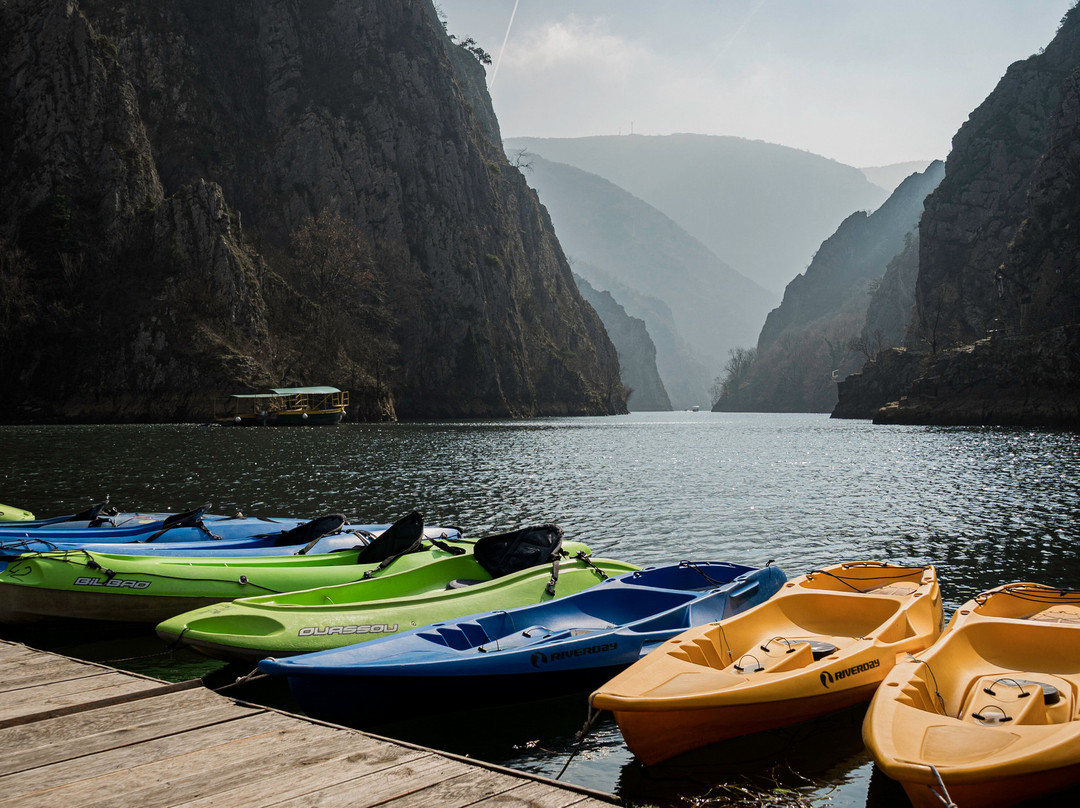 Vrelo Cave-Dolna Matka必去景点