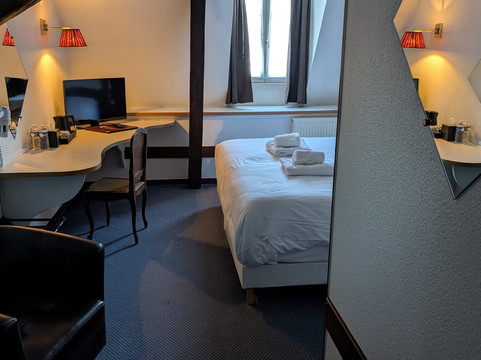 莱斯托鲁帕酒店主图