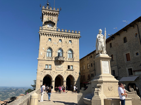 Palazzo Pubblico-圣马力诺城必去景点