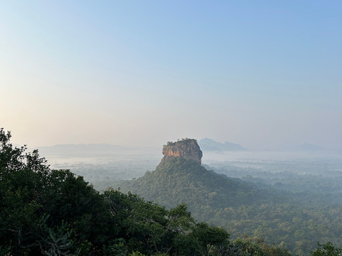 Travel With Asanka-康提必去景点