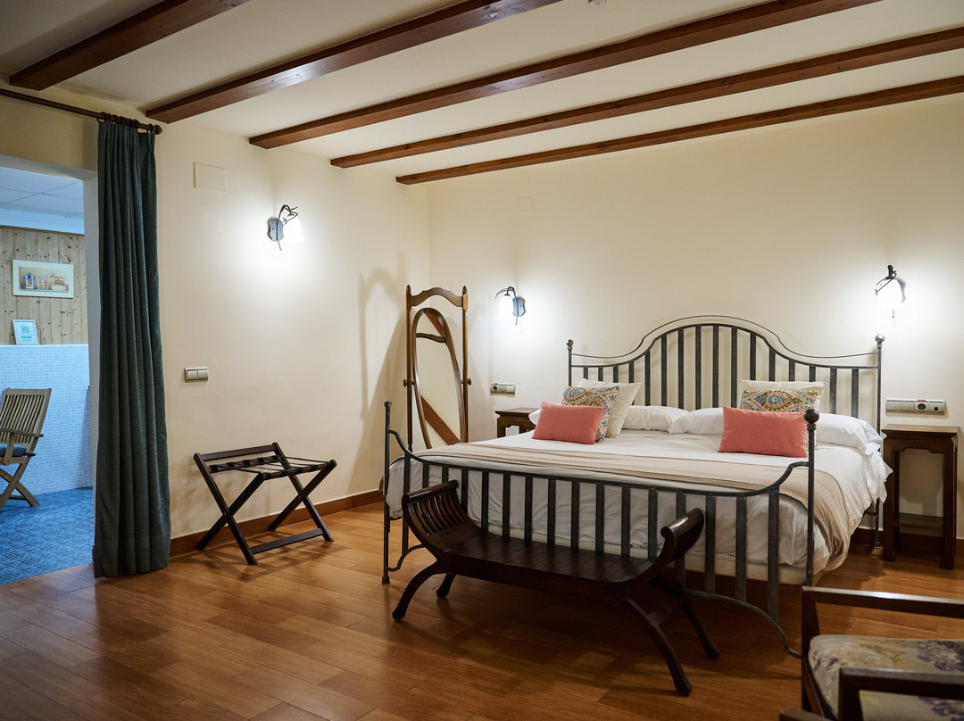 托萨尔阿尔提酒店主图