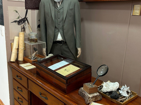 Charles Darwin Research Station-阿约拉港必去景点