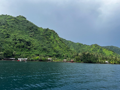 Te Pari Explorer-Teahupoo必去景点