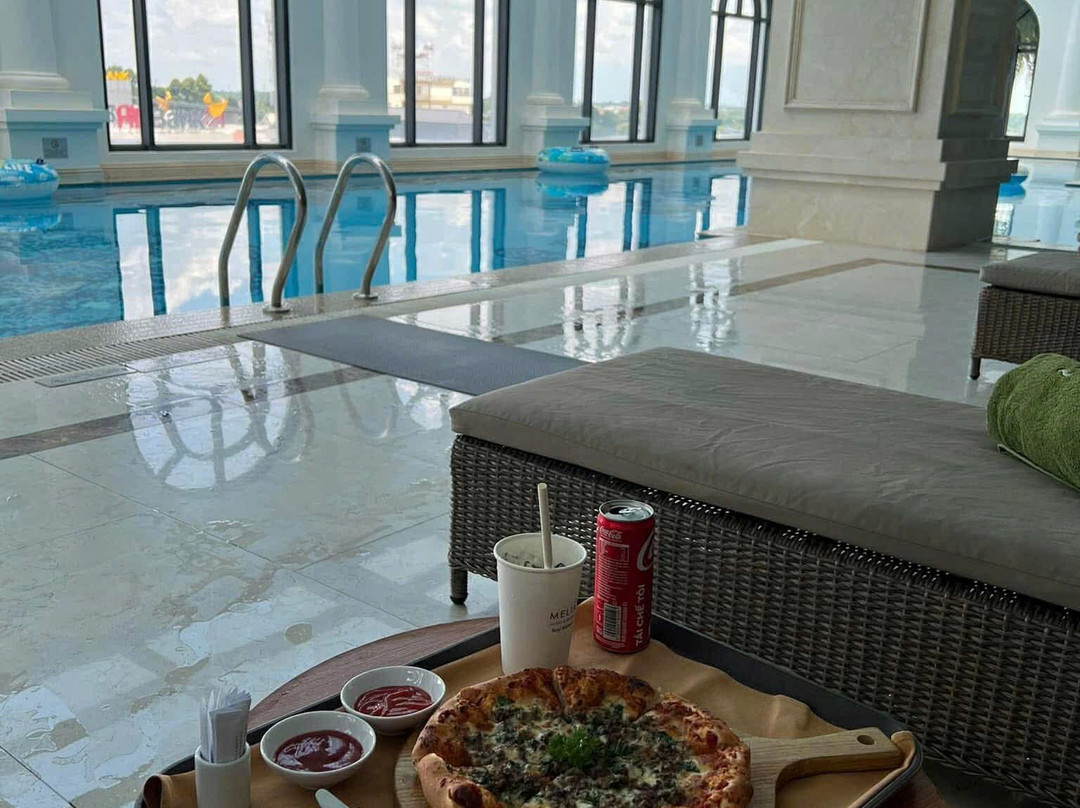 美利亚西宁珍珠酒店主图