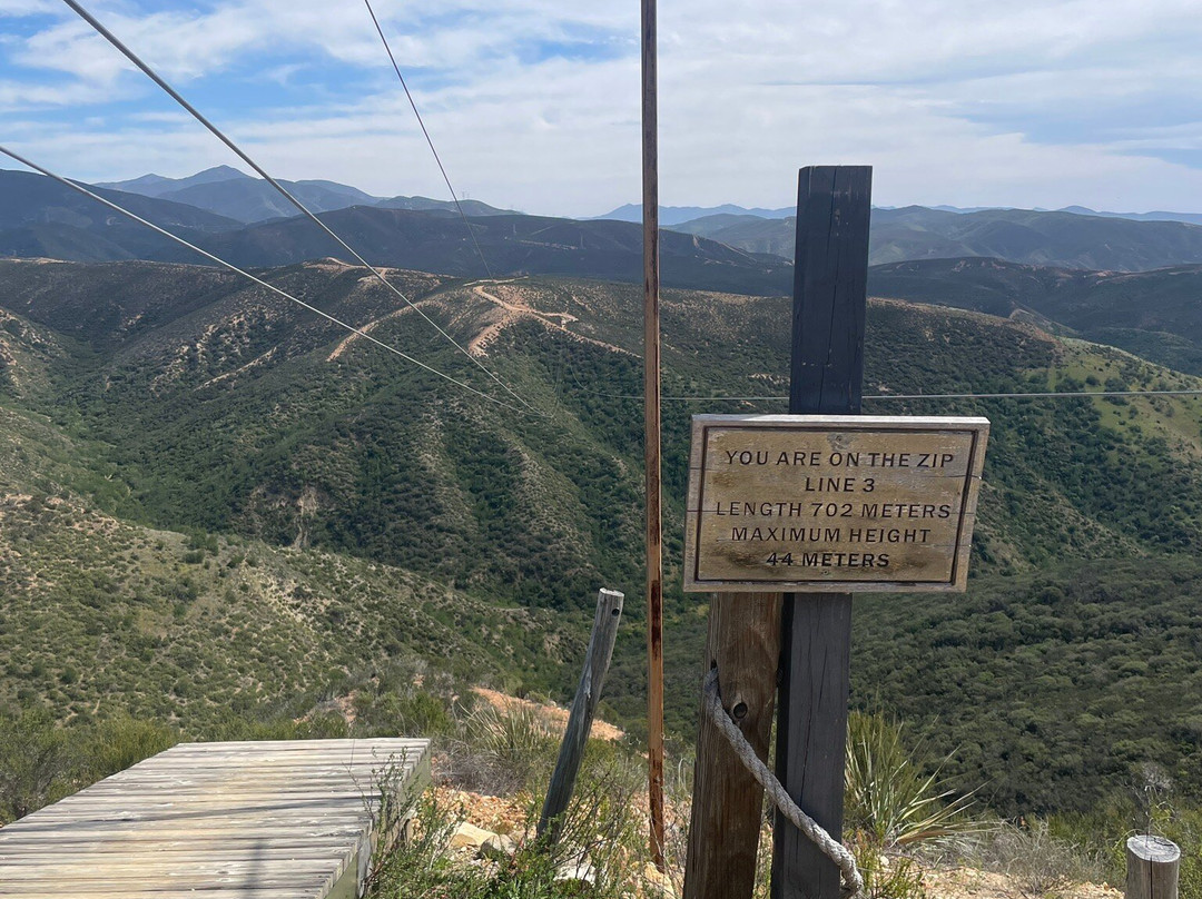 Desert Nest Zip Line-恩塞纳达必去景点