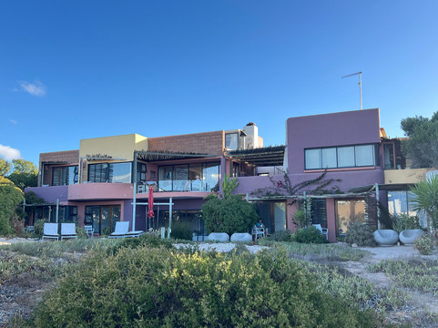 纯粹海滩酒店主图