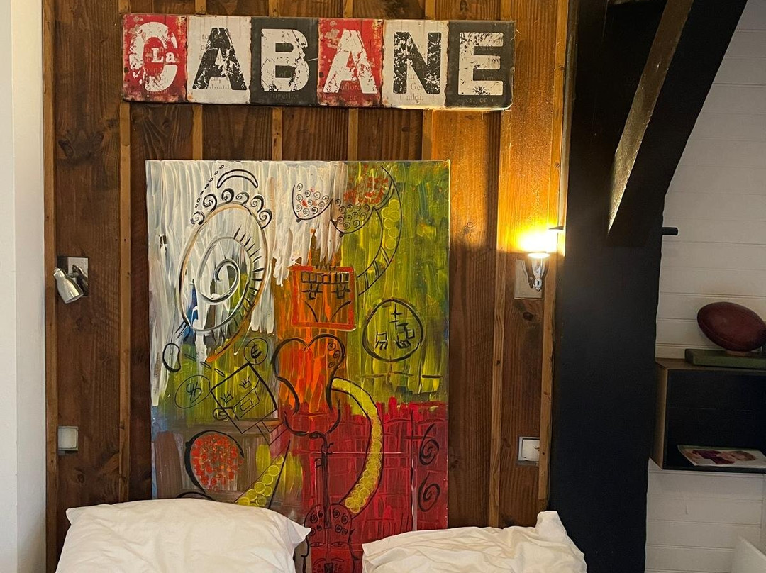 尚布欧维莱酒店主图