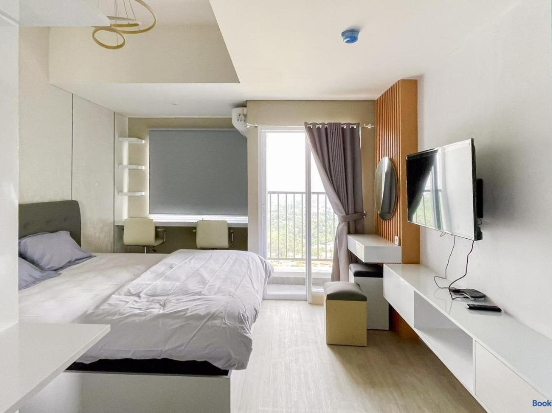 RedLiving Apartemen Royal Park Sentul by Bogor Staycation