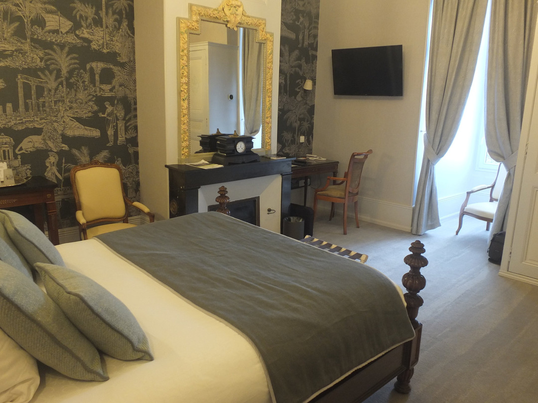 普莱城堡酒店主图