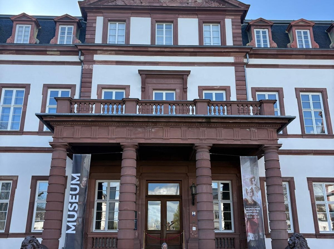 Schloss Philippsruhe-哈瑙必去景点