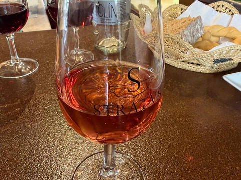 Bodega Stratvs-Yaiza必去景点