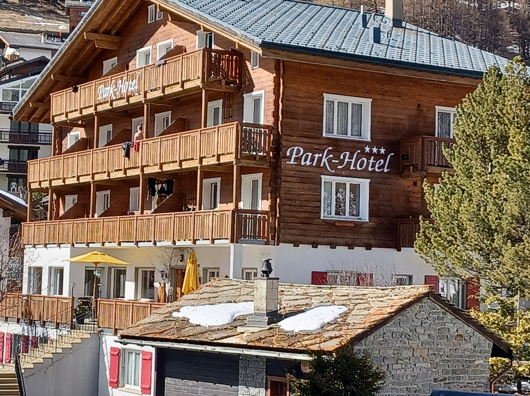 萨斯费公园酒店主图