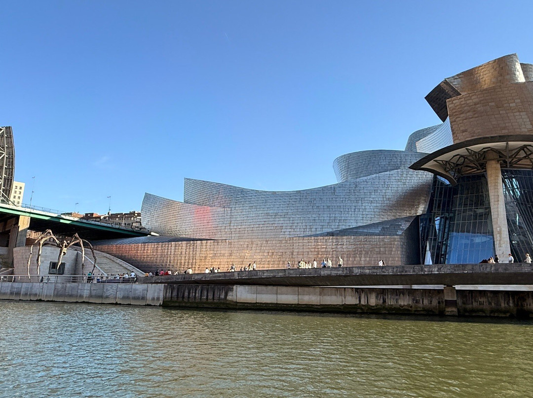 El Bote Tours-毕尔巴鄂必去景点