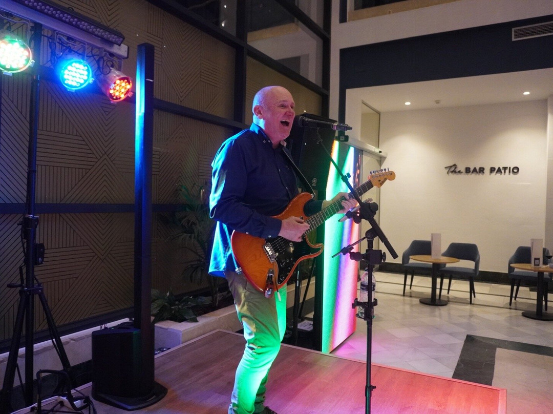 亚拉马尔酒店-推荐成人主图