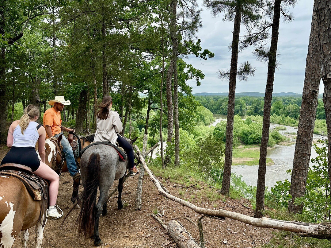 River Man Trail Rides-Broken Bow必去景点