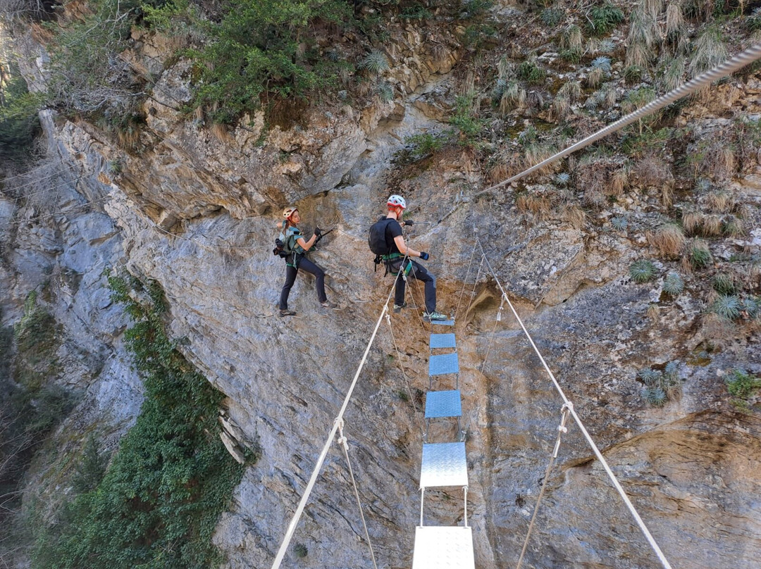 Nómadas del Pirineo-埃斯卡洛纳必去景点